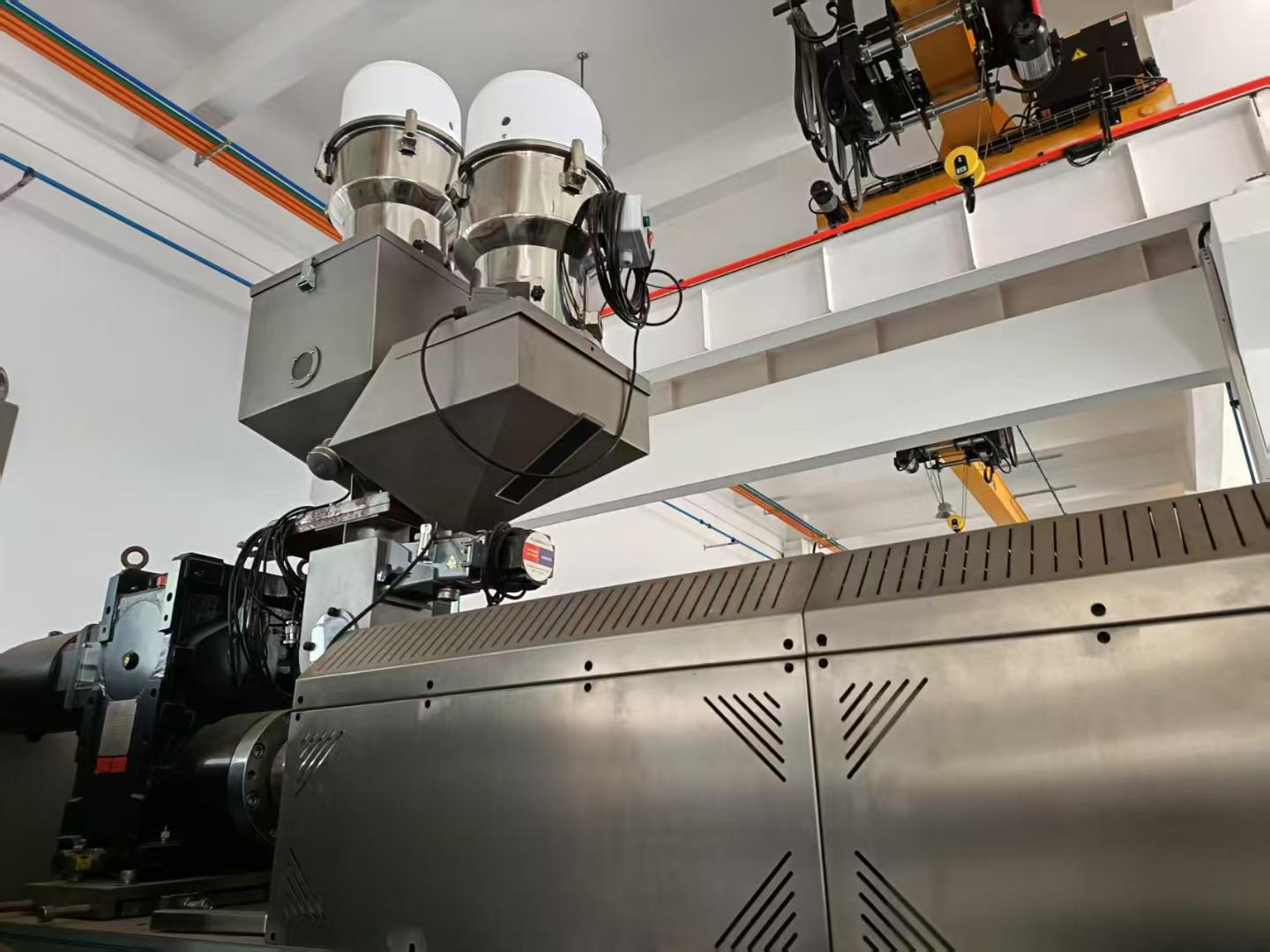 BFS 무균 플라스틱 용기 블로우&필&씰 시스템 소프트 앰플 제작